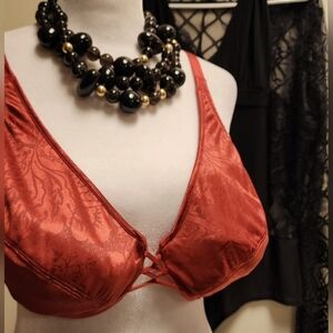 Elegant Reddish-Orange Satin Delustre Floral Full Figure Underwire Bra 38C